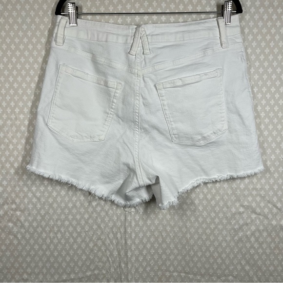 Good American White The Bombshell Denim Shorts - Picture 6 of 7